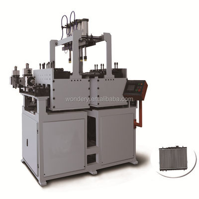 comprare Servo tipo di serbatoio di plastica con schermo HMI per un'installazione e un funzionamento facili nelle applicazioni di radiatori in alluminio fabbricazione online