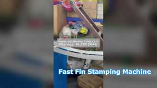 Macchina per timbratura di alette in alluminio per radiatore dell'olio ad alta efficienza | Attrezzatura per la produzione di pinne di precisione